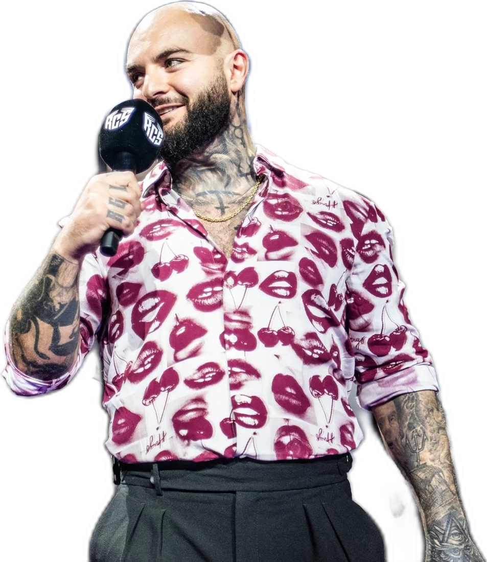 Ringlife (Edmon Avagyan) moderiert mit RCS-Mikrofon